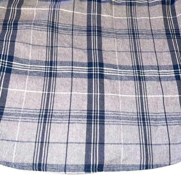 Levi’s size M blue & grey plaid 100% Cotton button up long sleeve flannel shirt - Picture 13 of 16